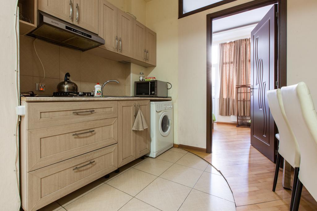 Sweet Home Apartment Tbilisi Quarto foto